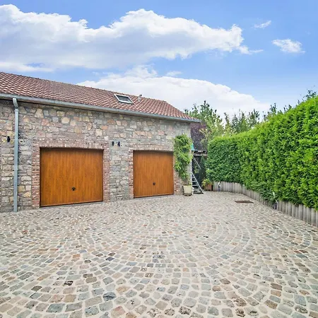 Apartament Charming Near Forests Biron