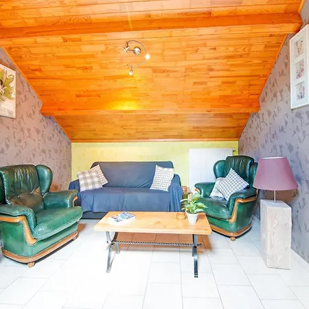 아파트 Charming Near Forests Biron