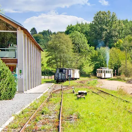 Charming Near Forests Apartament Biron