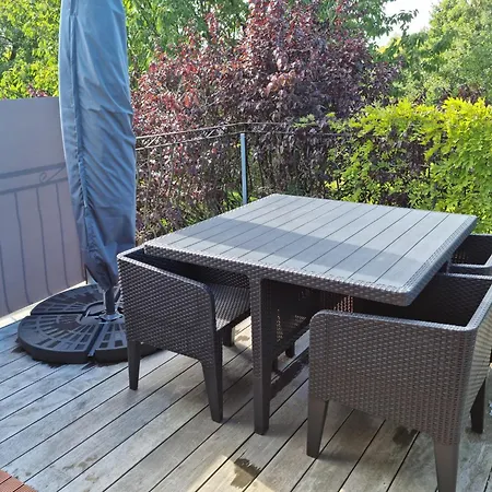 Charming Near Forests Apartament *