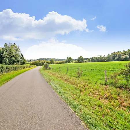 Apartament Charming Near Forests